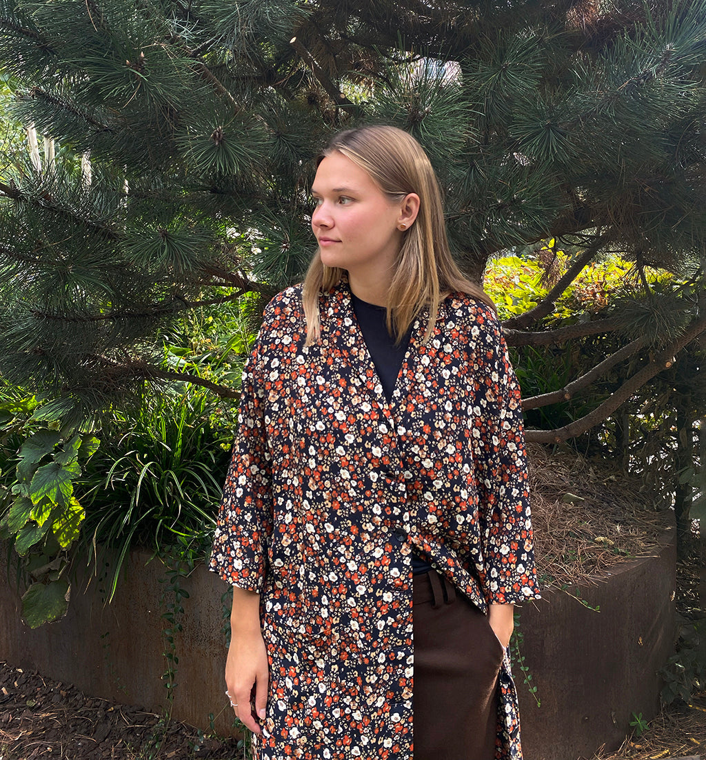 Maitlandmeg Humla Eldklotter Cape Dress